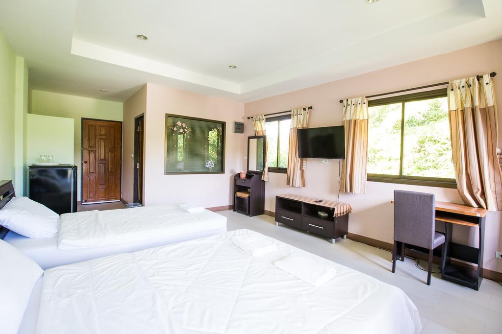 Banlanna Hotel Lampang Pokoj fotografie